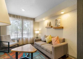 Extended Stay America Select Suites - Tampa - Northeast hotel thumbnail 4