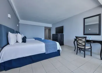 Krystal Beach Acapulco hotel thumbnail 4