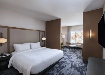 Fairfield Inn & Suites by Marriott Waller hotel thumbnail 7