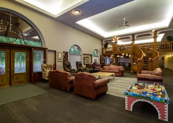 Three Valley Lake Chateau hotel thumbnail 2