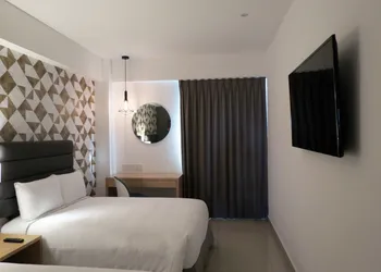 Urbainn Hotel hotel thumbnail 8