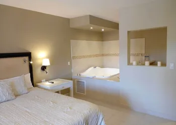 Del Mar Inn Playas de Tijuana hotel thumbnail 3