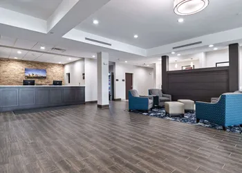 Comfort Suites Humble Houston IAH hotel thumbnail 2