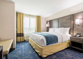 Comfort Suites Humble Houston IAH hotel thumbnail 6