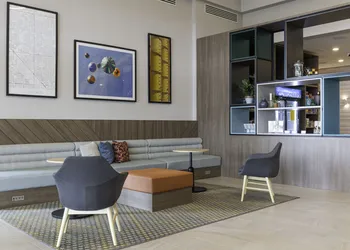 Holiday Inn Glendale - Stadium & Ent Dist by IHG hotel thumbnail 2