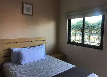 Navola Inn hotel thumbnail 5