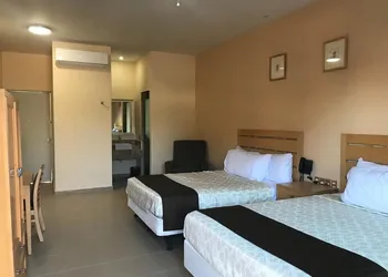 Navola Inn hotel thumbnail 7