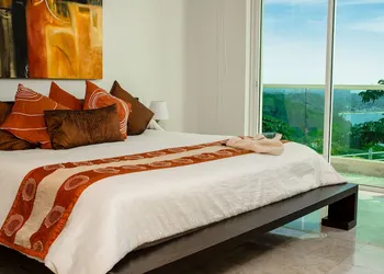 B Pichilingue Acapulco hotel thumbnail 8