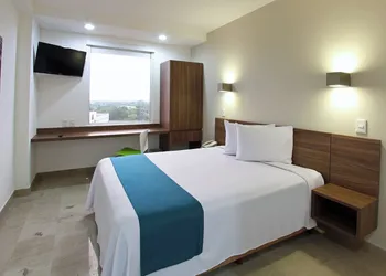 One Villahermosa 2000 hotel thumbnail 8
