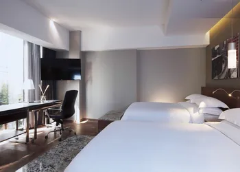 Krystal Grand Suites Insurgentes hotel thumbnail 8