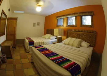 Villas El Rancho hotel thumbnail 3