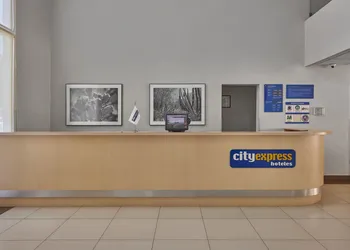 City Express by Marriott Apizaco hotel thumbnail 5