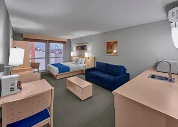 City Express by Marriott Apizaco hotel thumbnail 8