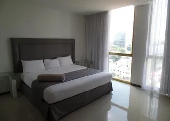 Hotel Suites Bernini hotel thumbnail 7