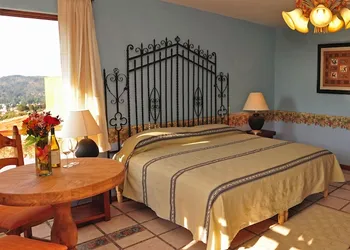 Eco Hotel Ixhi hotel thumbnail 3