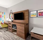 Hampton Inn & Suites Portland Tigard hotel detail image 4