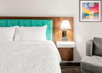 Hampton Inn & Suites Portland Tigard hotel thumbnail 6