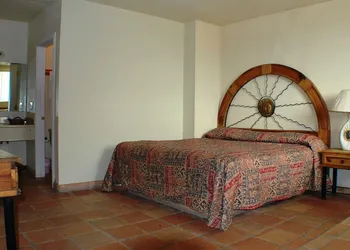 Hotel Baja hotel thumbnail 5