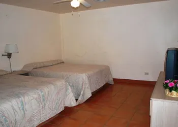 Hotel Baja hotel thumbnail 6