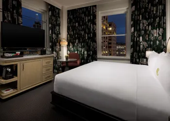 The Candler Hotel Atlanta, Curio Collection by Hilton hotel thumbnail 6
