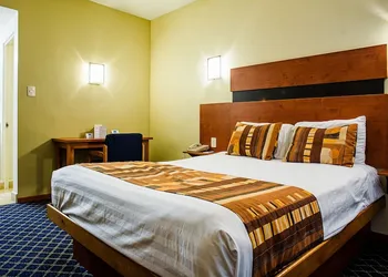 American Inn Hotel & Suites Hidalgo del Parral hotel thumbnail 7