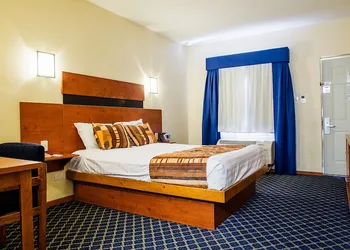 American Inn Hotel & Suites Hidalgo del Parral hotel thumbnail 8