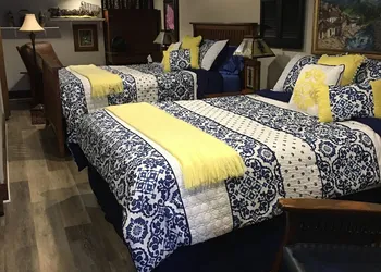 The Ashe Farm Bed & Breakfast hotel thumbnail 5
