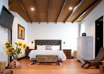 Casa de Adobe Gallery & Luxury Boutique hotel thumbnail 6
