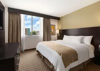 DoubleTree by Hilton Hotel Queretaro hotel thumbnail 8
