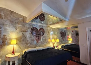 Bedford Inn hotel thumbnail 6