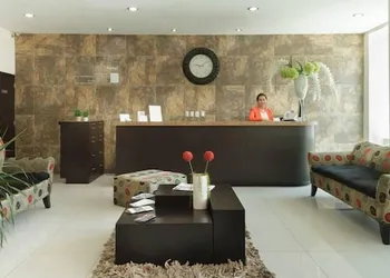 Hotel Avenida hotel thumbnail 2
