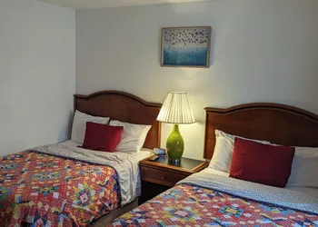 Apple Inn and Suites Cooperstown Area hotel thumbnail 5