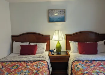 Apple Inn and Suites Cooperstown Area hotel thumbnail 6