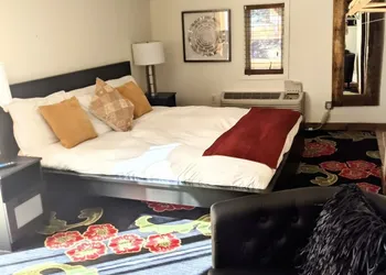 The Green Mountain Falls Lodge hotel thumbnail 5