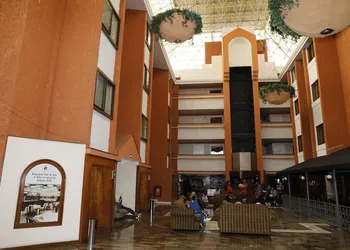 Country Plaza hotel thumbnail 2