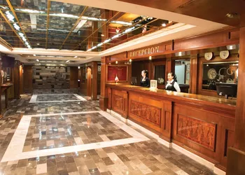 Country Plaza hotel thumbnail 7