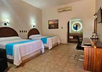 Hacienda Suites Loreto hotel thumbnail 8