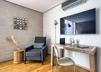AR 218 Hotel by ULIV hotel thumbnail 3