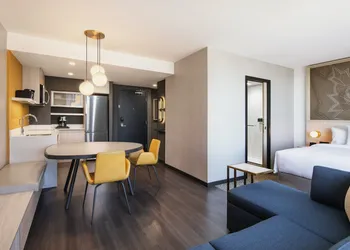 Residence Inn by Marriott Calgary Downtown/Beltline District hotel thumbnail 8
