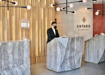 Antaris Cintermex hotel thumbnail 4