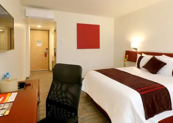 Hotel Misión Express San Juan Del Río hotel thumbnail 3