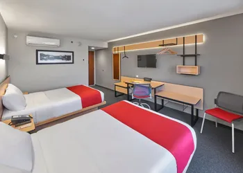 City Express by Marriott Matamoros hotel thumbnail 5