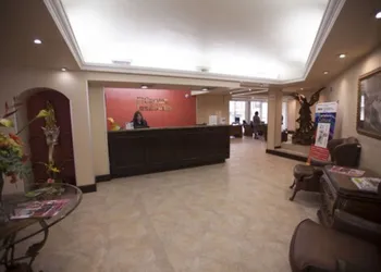 Hotel El Camino Inn & Suites hotel thumbnail 2