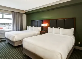 Chateau Nova Yellowknife hotel thumbnail 4