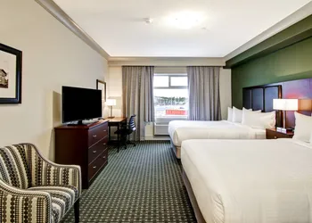 Chateau Nova Yellowknife hotel thumbnail 5
