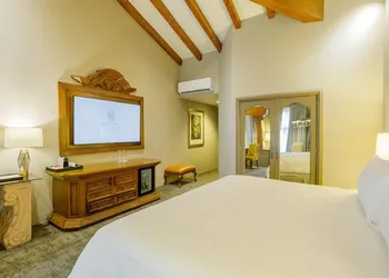 Quinta Real Guadalajara hotel thumbnail 4