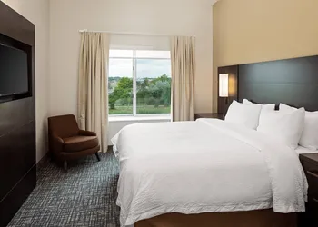 Residence Inn by Marriott Detroit Farmington Hills hotel thumbnail 5