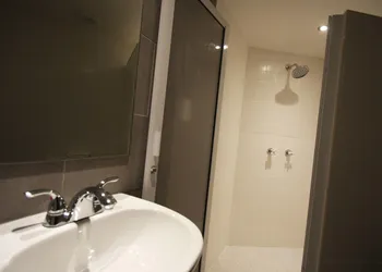 B My Hotel hotel thumbnail 4
