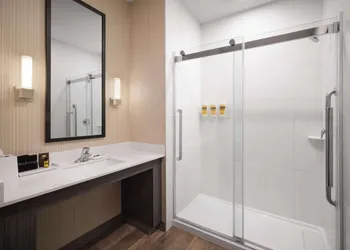 Best Western Plus Prince George hotel thumbnail 6