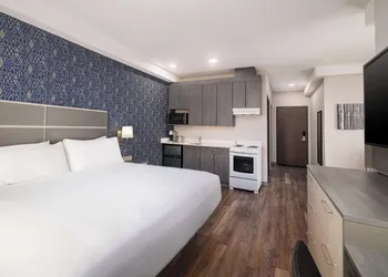 Best Western Plus Prince George hotel thumbnail 7